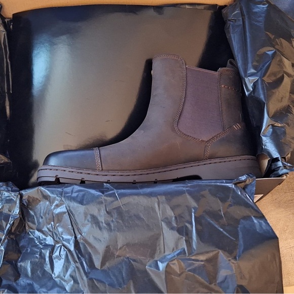 UGG Australia Men's Runyon Lined Chelsea Boot - Picture 7 of 9